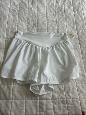 NWT OFFLINE by aerie White Women's Athletic Shorts